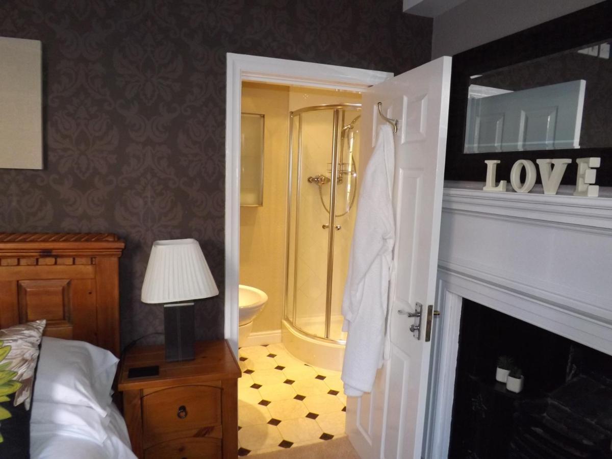 Hotel White Linen Whitby Exterior foto